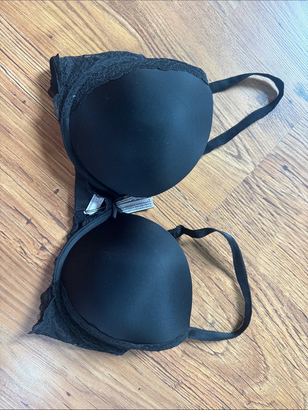 Victoria secret Black Lace-Trim Push-Up Bra